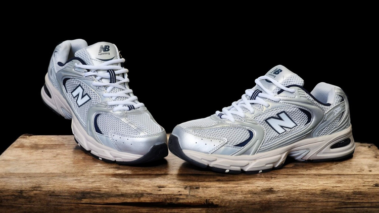 کتونی مردانه نیوبالانس ۵۳۰ Newbalance 530 پیاده رویی و روزمره سایز ۴۵/ساخت ویتنام وارداتی فروش تکی و عمده ضمانت کیفیت کالا
