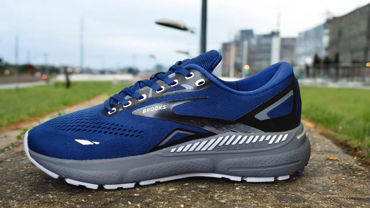 کتونی بروکس آدرنالین۲۳ مسترکوالیتی/Brooks Adrenaline۲۳/ساخت ویتنام وارداتی/سایز۴۳ فروش تکی و عمده/ضمانت کیفیت کالا
