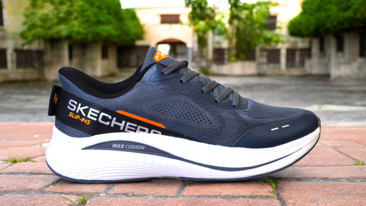 کتونی بروکس آدرنالین۲۳ مسترکوالیتی/Brooks Adrenaline۲۳/ساخت ویتنام وارداتی/سایز۴۳ فروش تکی و عمده/ضمانت کیفیت کالا