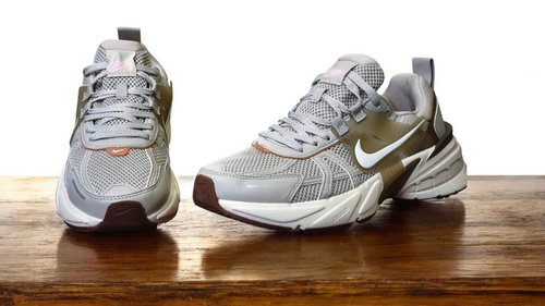 کتونی مسترکوالیتی نایک وی تو کی Nike V2k Run /سایز 42ساخت ویتنام وارداتی فروش تکی و عمده ضمانت کیفیت کالا