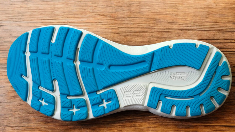 کتونی بروکس آدرنالین۲۳ مسترکوالیتی/Brooks Adrenaline۲۳/ساخت ویتنام وارداتی/سایز۳۸ فروش تکی و عمده/ضمانت کیفیت کالا