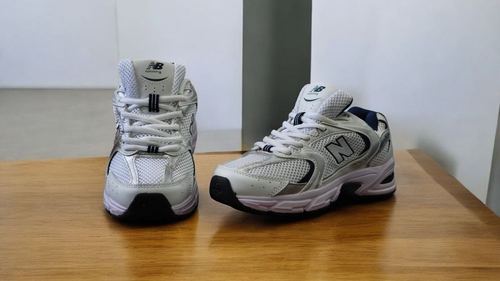 کتونی نیوبالانس ۵۳۰ Newbalance 530 پیاده رویی و روزمره سایز ۴۵/ساخت ویتنام وارداتی سایز ۳۸_۴۰_۴۵ فروش تکی و عمده ضمانت کیفیت کالا