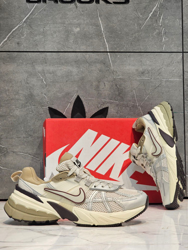 کتونی ست جذاب نایک وی تو کی Nike V2k Run /سایز 37الی۴۵ساخت ویتنام وارداتی فروش تکی و عمده ضمانت کیفیت کالا