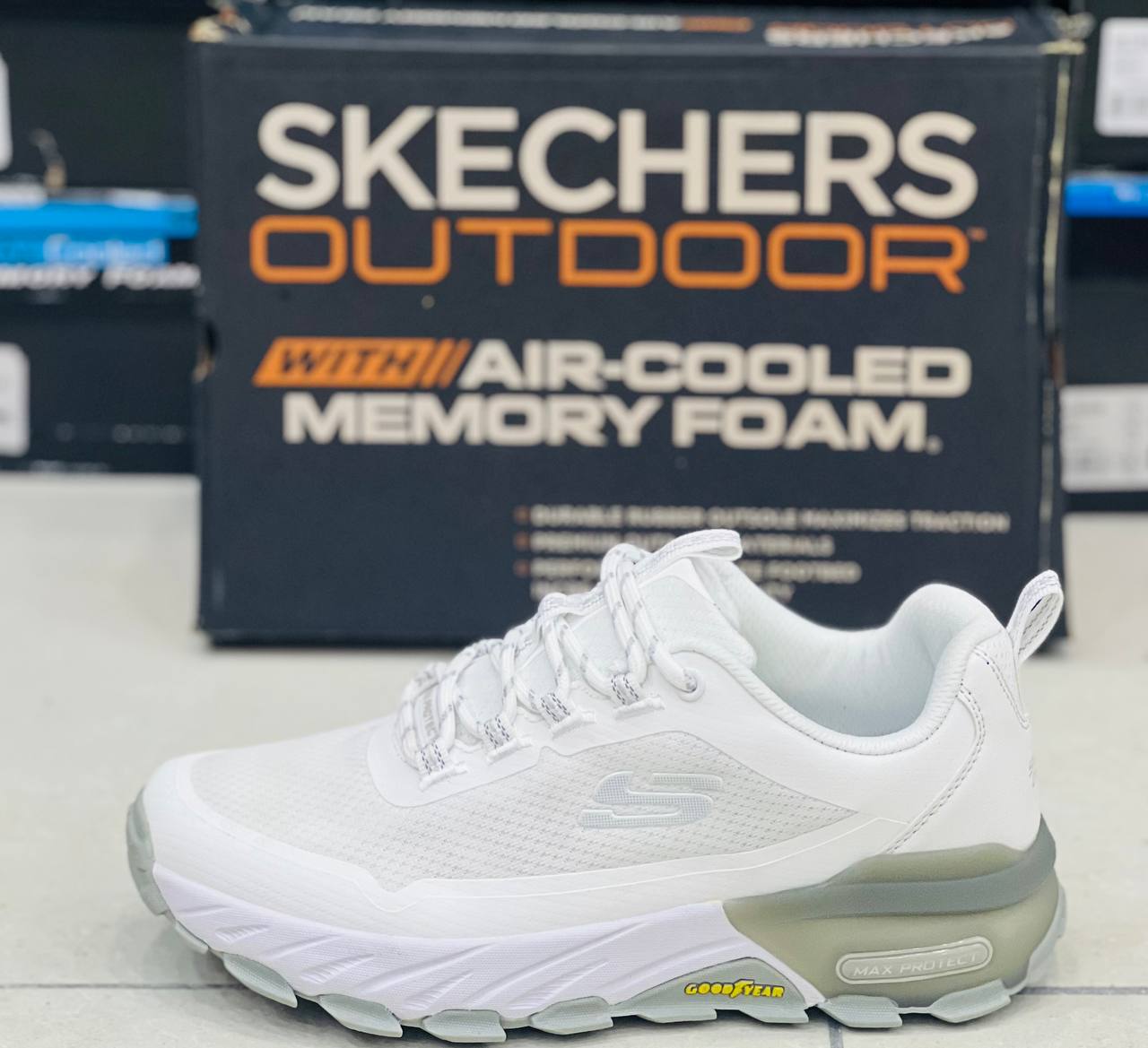 کتونی اسکیچرز پروتکتSkechers Max Protect Goodyear ساخت ویتنام وارداتی سایز ۴۰ الی ۴۵ بالاترین کیفیت درجه ۱/ضمانت کیفیت کالا/فروش تکی و عمده
