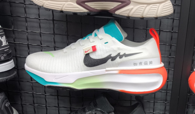 کتونی ویتنامی نایک زوم ایکس اینوینسیبل ران3 /Nike ZoomX Invincible Run 3 ساخت ویتنام وارداتی سایز ۴۰ الی۴۵ فروش تکی وعمده/ضمانت کیفیت کالا