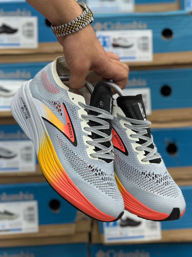 کتونی بروکس هایپریون مکس الیت ۴ Brooks Hyperion Elite 4وارداتی ساخت ویتنام سایز ۴۰ الی۴۵ فروش تکی و عمده ضمانت کیفیت کالا