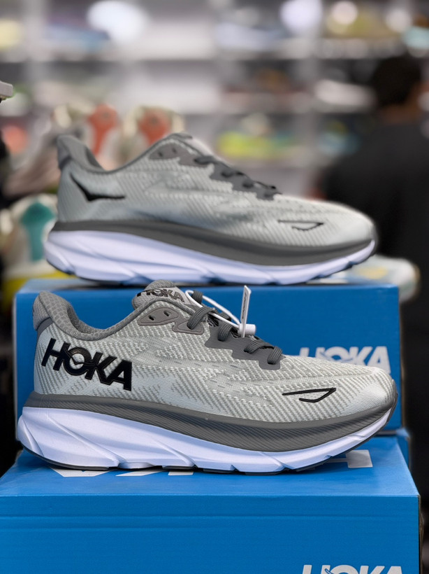 کتونی هوکا کلیفتون 9 مسترکوالیتی درجه ۱/Hoka Clifton 9/ساخت ویتنام وارداتی/سایز 40الی ۴۵/فروش تکی و عمده ضمانت کیفیت کالا
