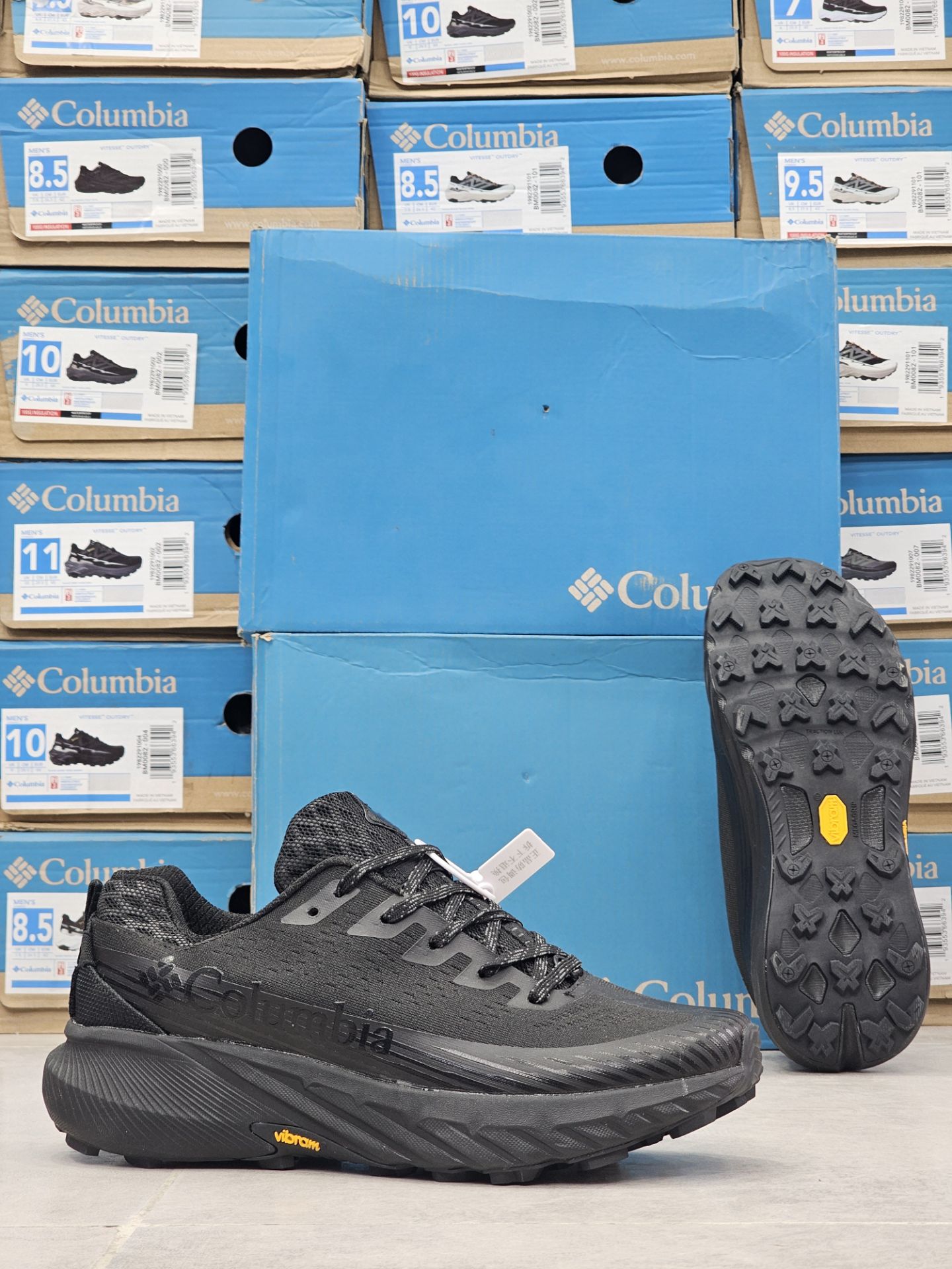 کتونی ویتنامی کلمبیا /Columbia waterproof/ضد آب گورتکس ساخت ویتنام وارداتی/سایز 40 الی 45/فروش تکی و عمده ضمانت کیفیت کالا
