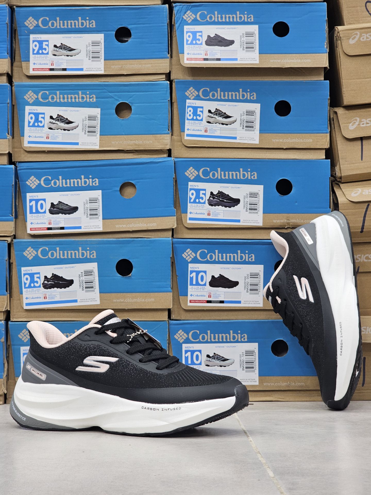 کتونی مسترکوالیتی اسکیچرز هایپر برست کربن skechers Hyper Burst carbonساخت ویتنام وارداتی سایز۳۷ الی ۴۰ فروش تکی و عمده ضمانت کیفیت کالا