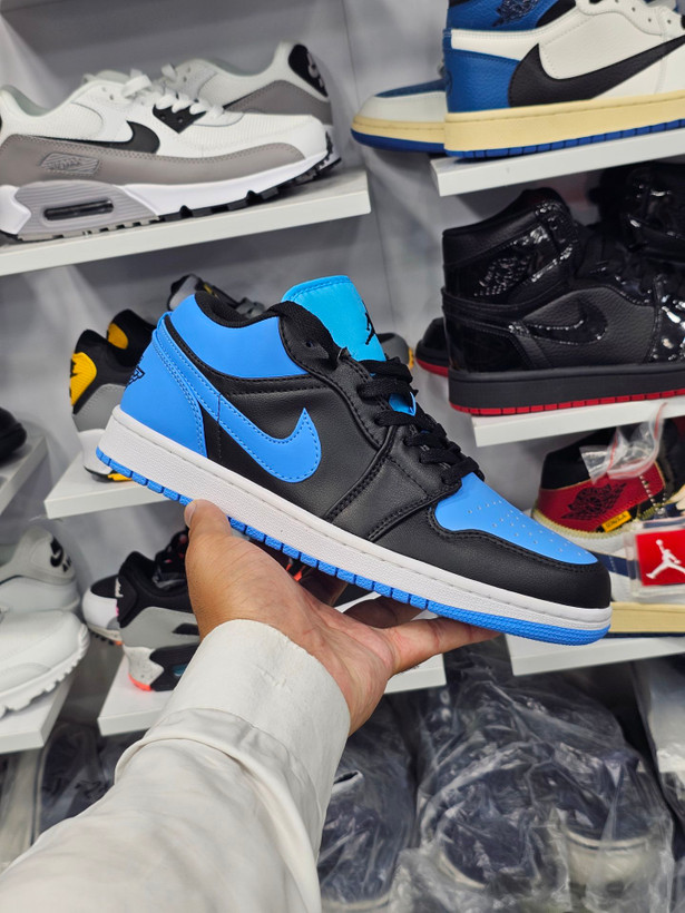 کتونی مسترکوالیتی نایک ایر جردن وان بدون ساق Nike Air Jordan 1 Low وارداتی ساخت ویتنام سایز ۴۰ الی ۴۵فروش تکی و عمده ضمانت کیفیت کالا