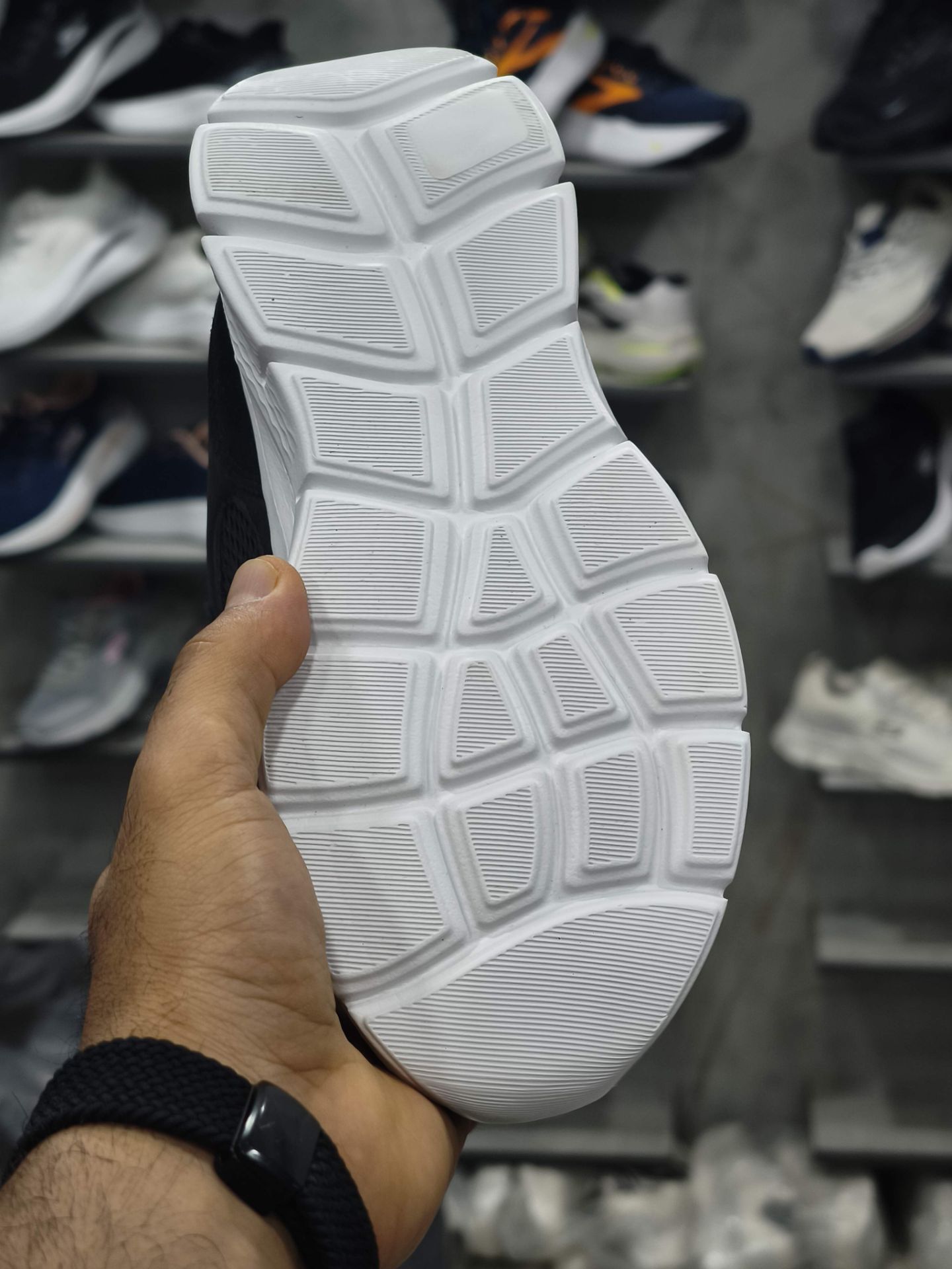کتونی زنانه اسکیچرز comfort flex /وارداتی ساخت ویتنام سایز ۳۷ الی ۴۰فروش تکی و عمده ضمانت کیفیت کالا