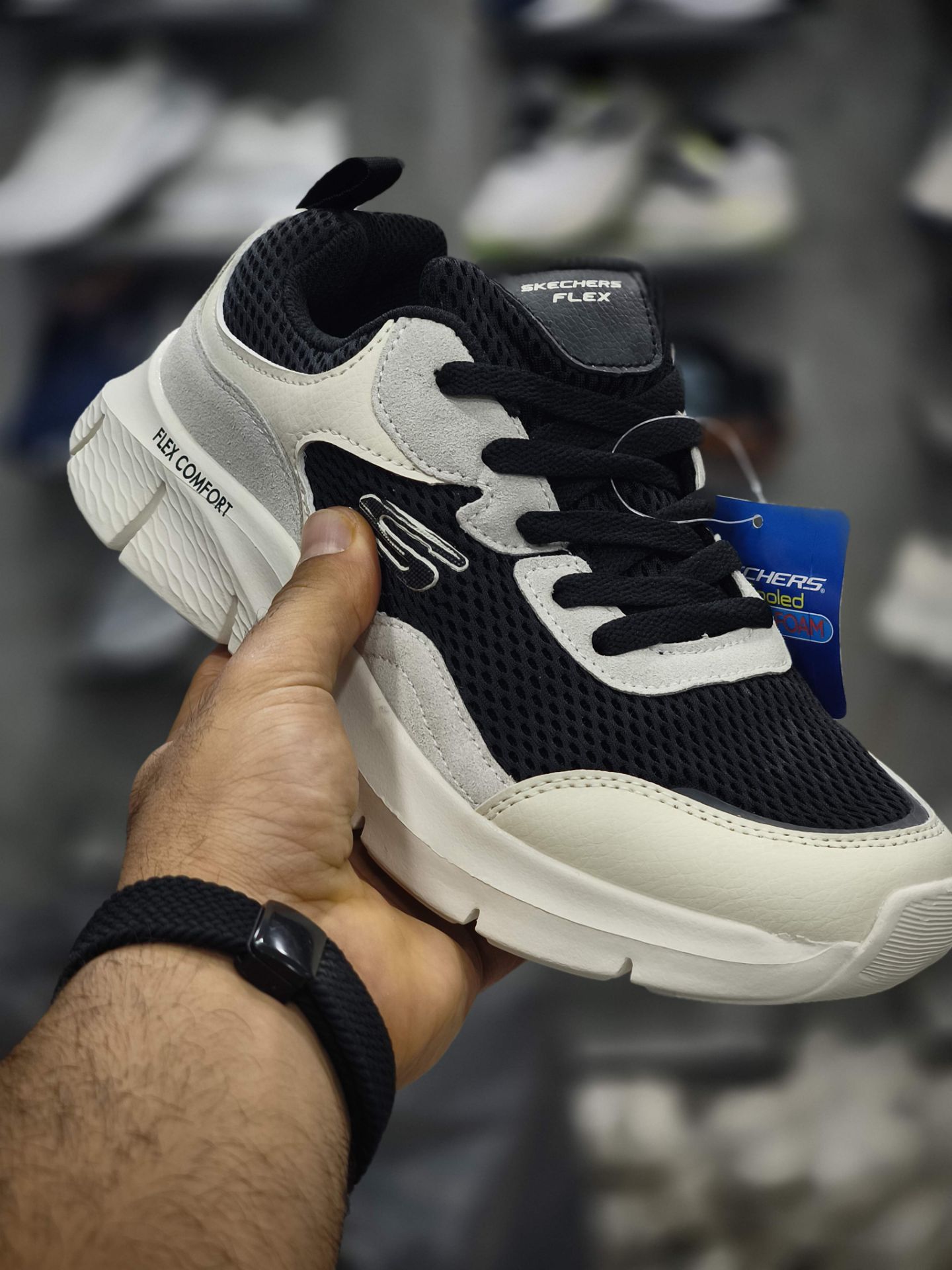 کتونی زنانه اسکیچرز comfort flex /وارداتی ساخت ویتنام سایز ۳۷ الی ۴۰فروش تکی و عمده ضمانت کیفیت کالا