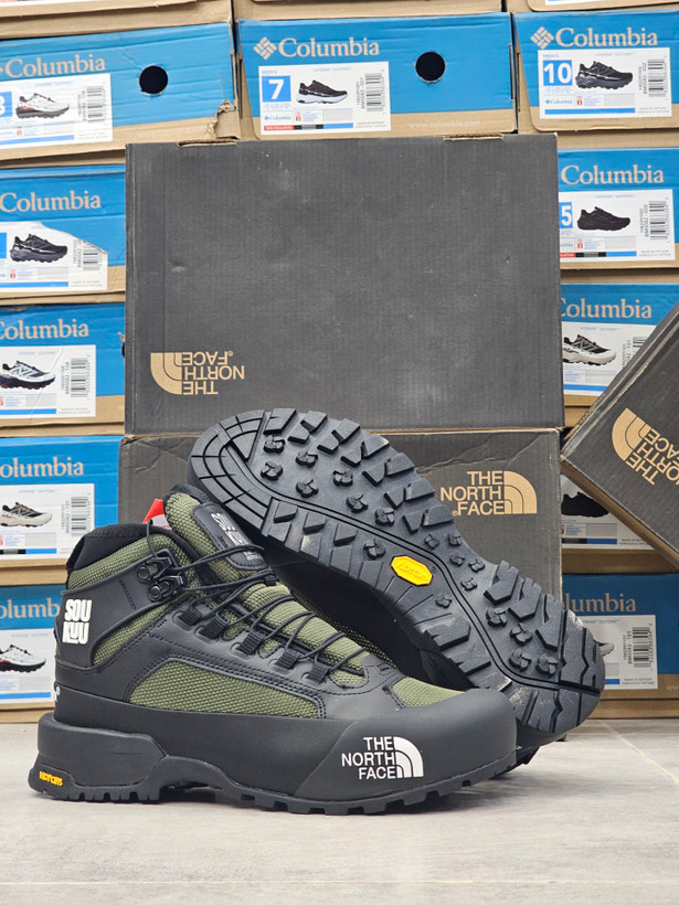 کوهنوردی نورث فیس و طبیعت گردی The North Face SOUKUUسایز ۴۰ الی ۴۵ضد آب و رویه گورتکس زیره ویبرام ضمانت کیفیت کالا فروش تکی و عمده