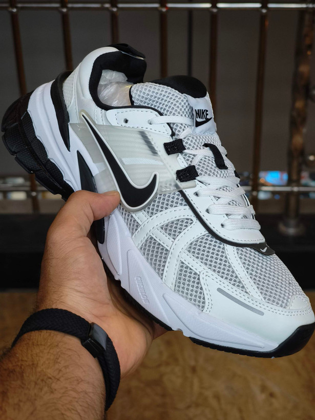 کتونی مسترکوالیتی نایک وی تو کی Nike V2k Run /سایز 37الی۴۵ساخت ویتنام وارداتی فروش تکی و عمده ضمانت کیفیت کالا