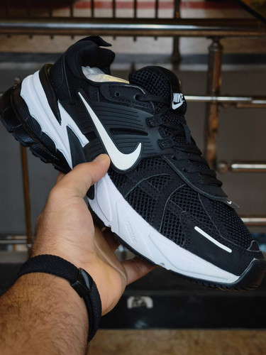 کتونی مسترکوالیتی نایک وی تو کی Nike V2k Run /سایز 37الی۴۵ساخت ویتنام وارداتی فروش تکی و عمده ضمانت کیفیت کالا