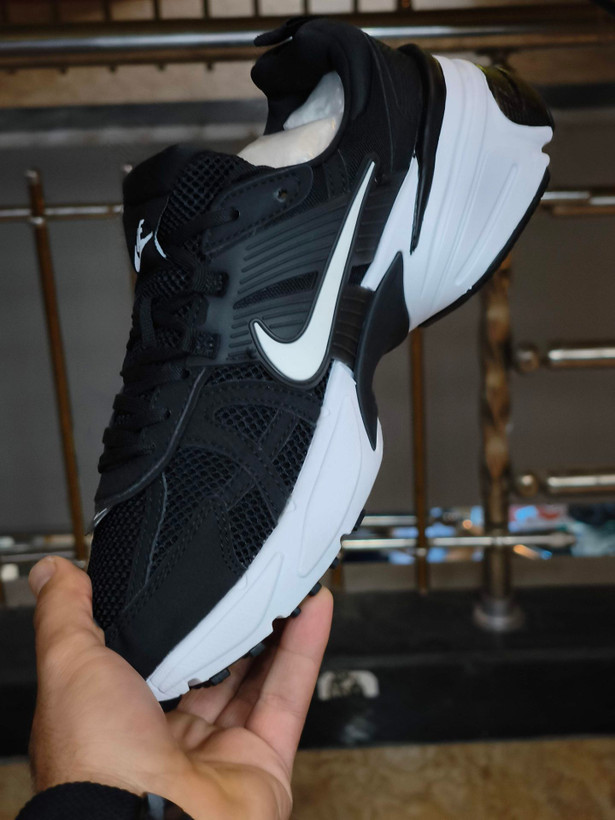 کتونی مسترکوالیتی نایک وی تو کی Nike V2k Run /سایز 37الی۴۵ساخت ویتنام وارداتی فروش تکی و عمده ضمانت کیفیت کالا
