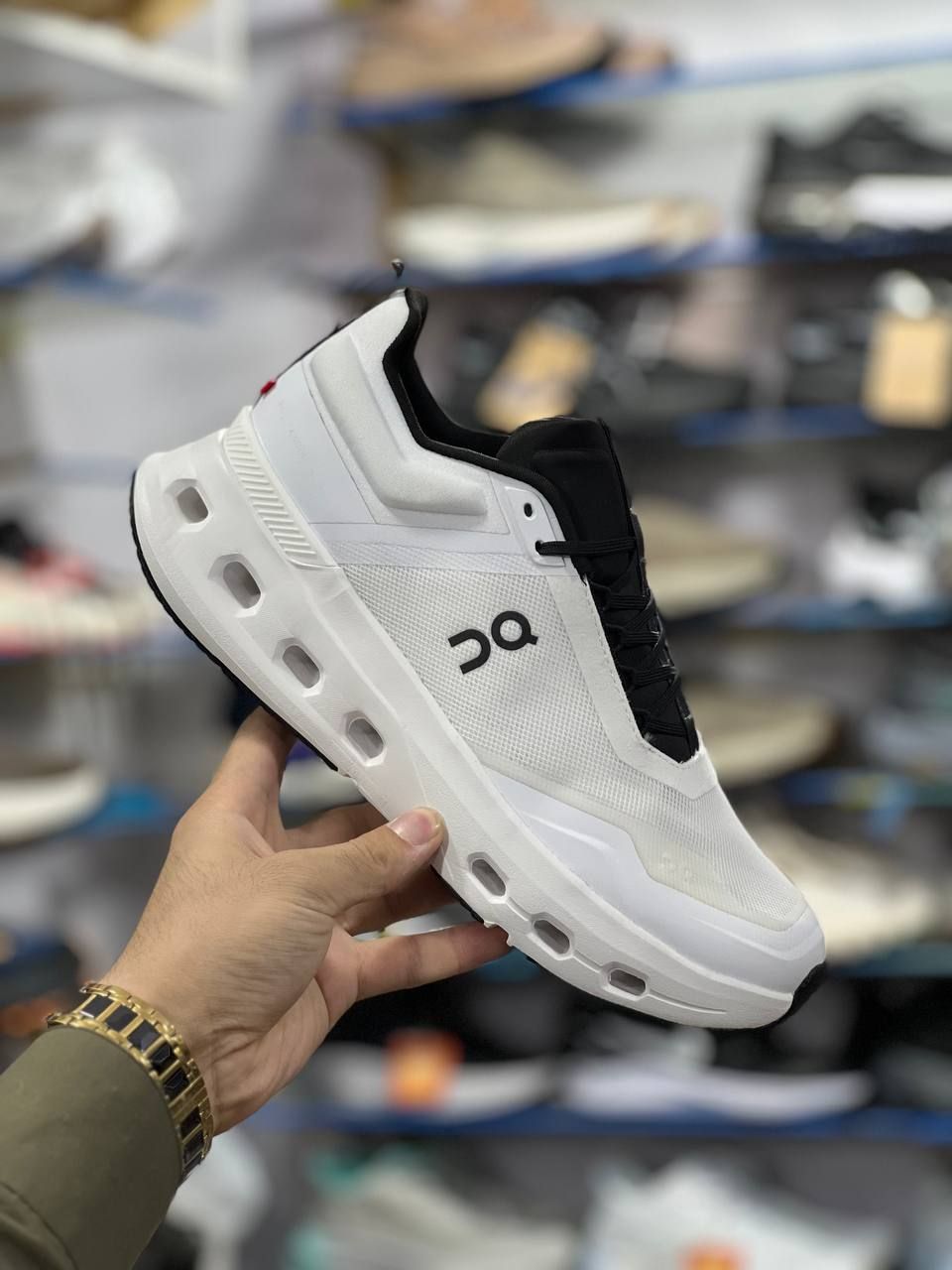 کتونی مردانه اسکیچرز هایپر برست skechers Hyper Burst ساخت ویتنام وارداتی سایز ۴۰ الی ۴۵ فروش تکی و عمده ضمانت کیفیت کالا