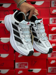 کتونی آدیداس ترکس TERREX Agravic GTX ساخت ویتنام وارداتی تریل رانینگ سایز ۴۰ الی۴۵ فروش تکی و عمده ضمانت کیفیت کالا