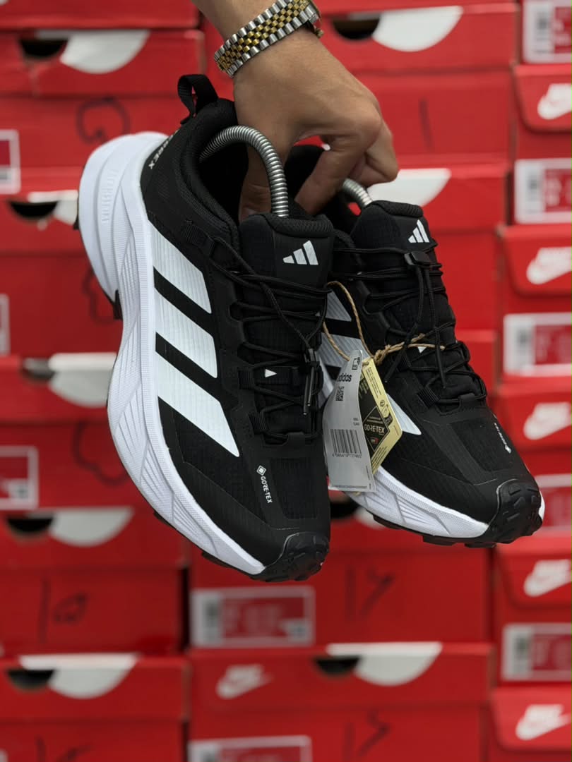 کتونی آدیداس ترکس TERREX Agravic GTX ساخت ویتنام وارداتی تریل رانینگ سایز ۴۰ الی۴۵ فروش تکی و عمده ضمانت کیفیت کالا