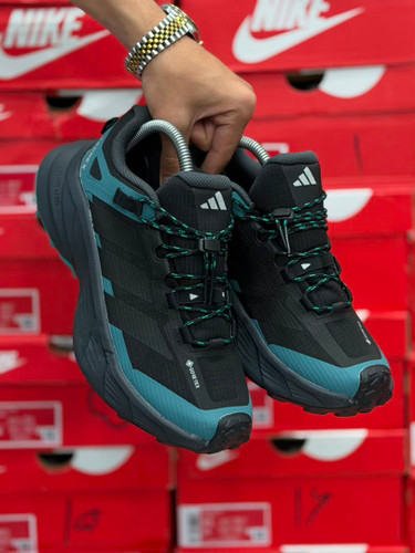 کتونی آدیداس ترکس TERREX Agravic GTX ساخت ویتنام وارداتی تریل رانینگ سایز ۴۰ الی۴۵ فروش تکی و عمده ضمانت کیفیت کالا