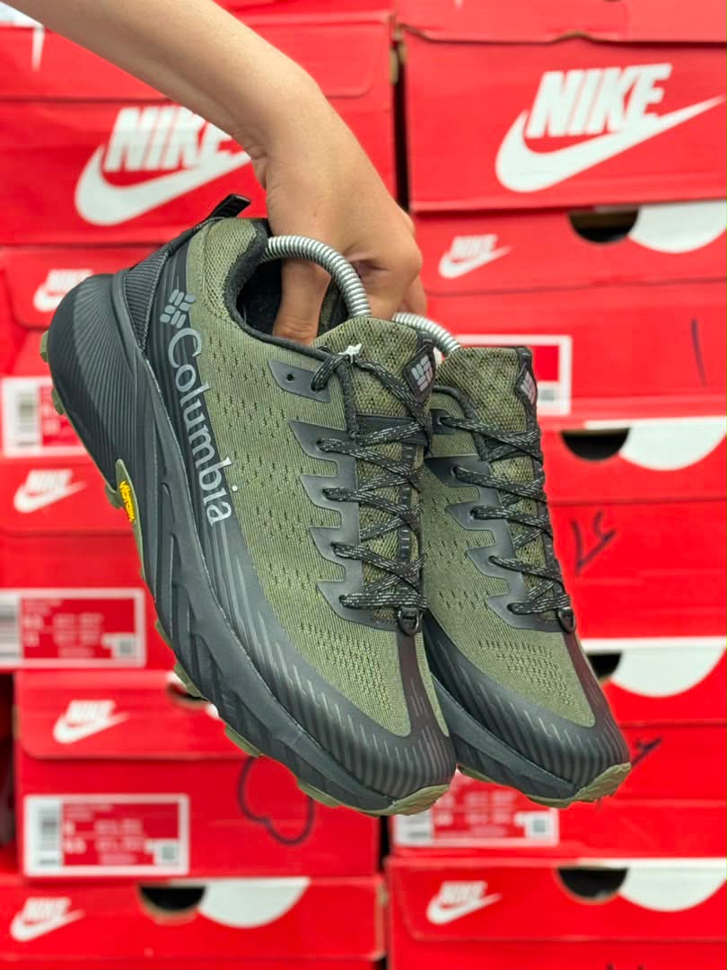 کتونی مسترکوالیتی کلمبیا /Columbia GORE-TEX Vietnam/سایز ۴۰ الی ۴۵ساخت ویتنام وارداتی زیره ویبرام رویه گورتکس ضمانت کیفیت کالا