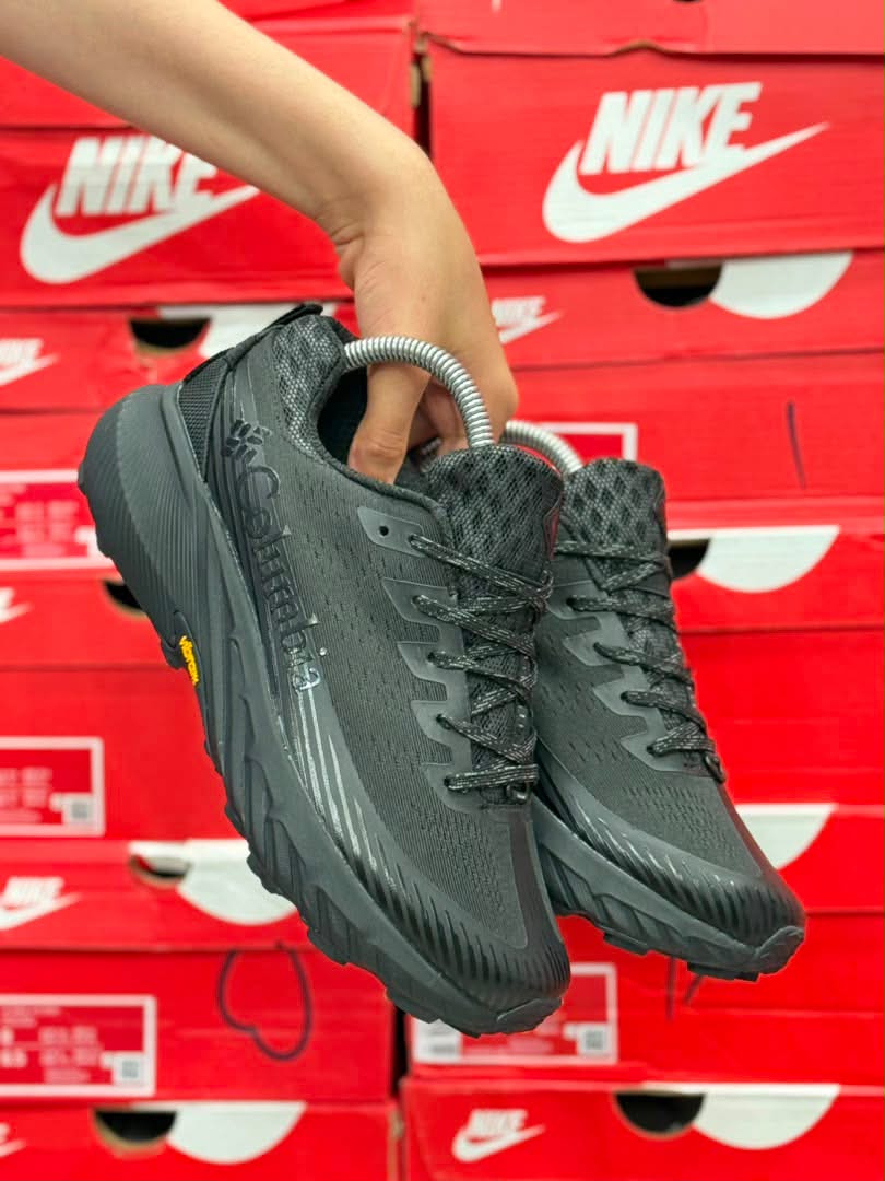 کتونی مسترکوالیتی کلمبیا /Columbia GORE-TEX Vietnam/سایز ۴۰ الی ۴۵ساخت ویتنام وارداتی زیره ویبرام رویه گورتکس ضمانت کیفیت کالا