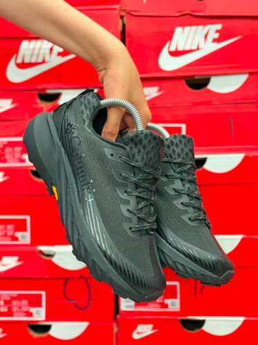 کتونی مسترکوالیتی کلمبیا /Columbia GORE-TEX Vietnam/سایز ۴۰ الی ۴۵ساخت ویتنام وارداتی زیره ویبرام رویه گورتکس ضمانت کیفیت کالا