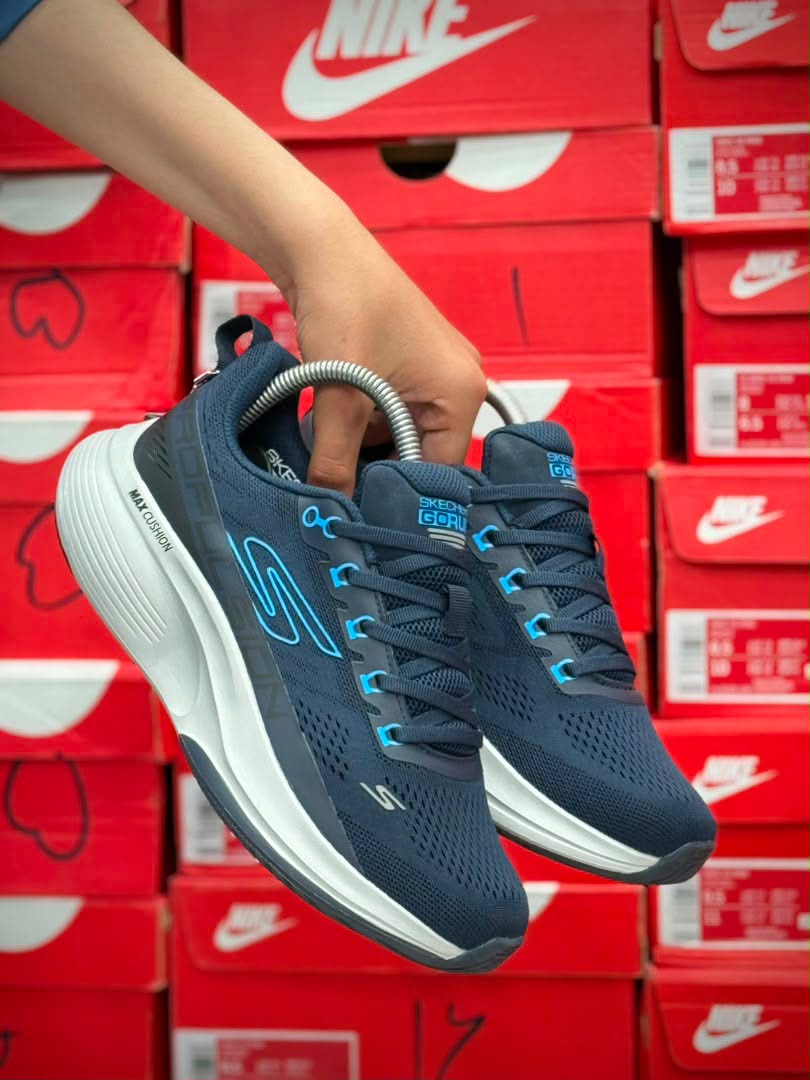 کتونی اسکیچرزمکس کوشن پروپالشن Skechers Max Cushioning Propulsionوارداتی ساخت ویتنام سایز ۴۰ الی ۴۵فروش تکی و عمده ضمانت و کیفیت کالا