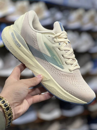 کتونی بروکس آدرنالین جی تی اس24/24 Brooks Adrenaline GTSساخت ویتنام وارداتی سایز ۴۰ الی ۴۵فروش تکی و عمده ضمانت کیفیت کالا
