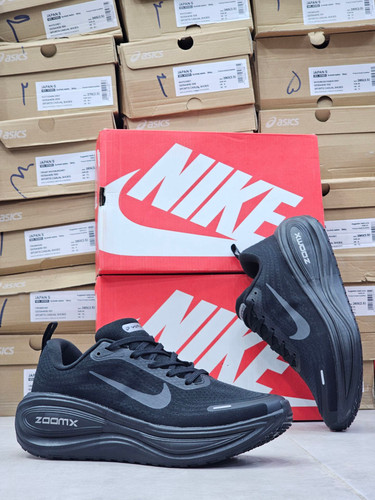 کتونی نایک ومرو 18 Nike Vomero 18 ساخت ویتنام وارداتی سایز ۳۸ الی ۴۵ضمانت کیفیت کالا فروش تکی و عمده