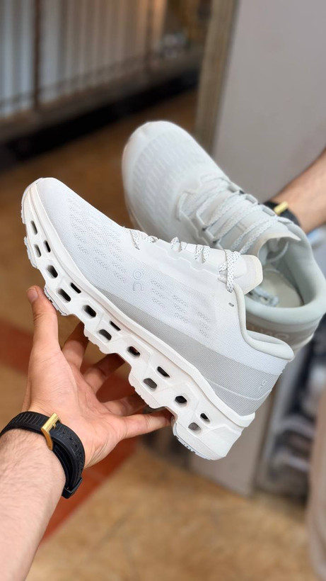 کتونی کیوسی آنرانینگ QC On M Cloudultra 3 با فوم Helion HF | دوام و راحتی در تمام طول مسیرسایز۴۰ الی ۴۵ساخت ویتنام وارداتی فروش تکی و عمده ضمانت کیفیت کالا