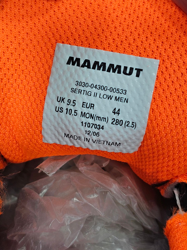 کتونی ضد آب مردانه ماموتMammut Sertig II Low GTX GORE-TEXساخت ویتنام وارداتی سایز ۴۰ الی ۴۵ فروش تکی و عمده ضمانت کیفیت کالا