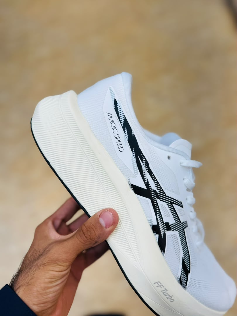 کتونی مسترکوالیتی اسیکس مجیک اسپیدASICS Magic Speed 4 ساخت ویتنام وارداتی سایز40 الی۴۵فروش تکی و عمده ضمانت کیفیت کالا