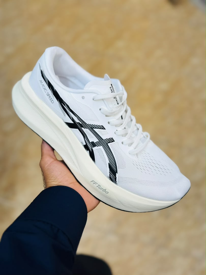 کتونی مسترکوالیتی اسیکس مجیک اسپیدASICS Magic Speed 4 ساخت ویتنام وارداتی سایز40 الی۴۵فروش تکی و عمده ضمانت کیفیت کالا