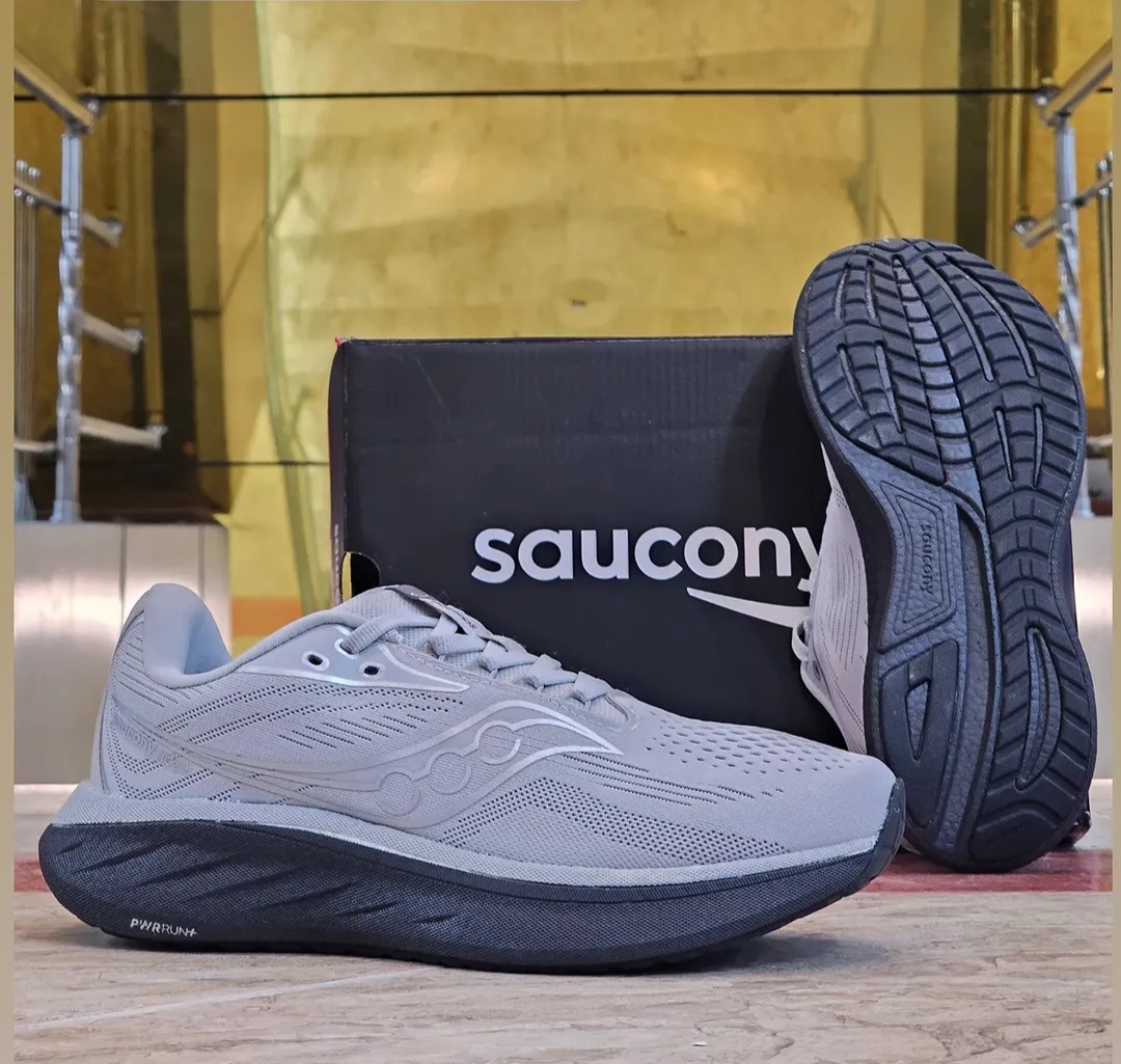 خرید کتونی مردانه ساکونی راید ۱۸ Saucony Ride 18ساخت ویتنام وارداتی ضمانت کیفیت کالا فروش تکی و عمده