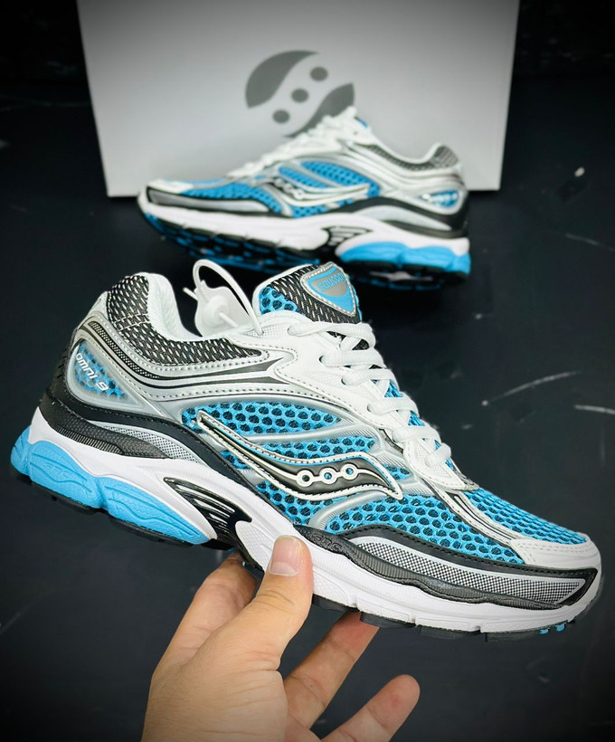 کتونی مردانه ساکونی پروگرید امنی ۹ Saucony omni 9 ProGrid ساخت ویتنام واردتی سایز۴۰ الی ۴۵ فروش تکی و عمده ضمانت کیفیت کالا