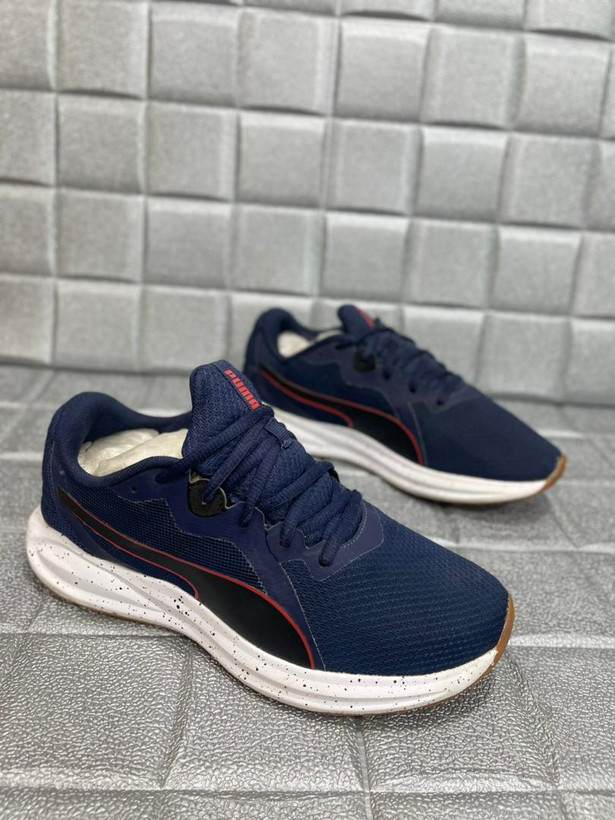 کتونی پوماPUMA Twitch Runner Sneakerسایز: ۴۱ فروش به ضمانت اورجینال استوک اروپایی