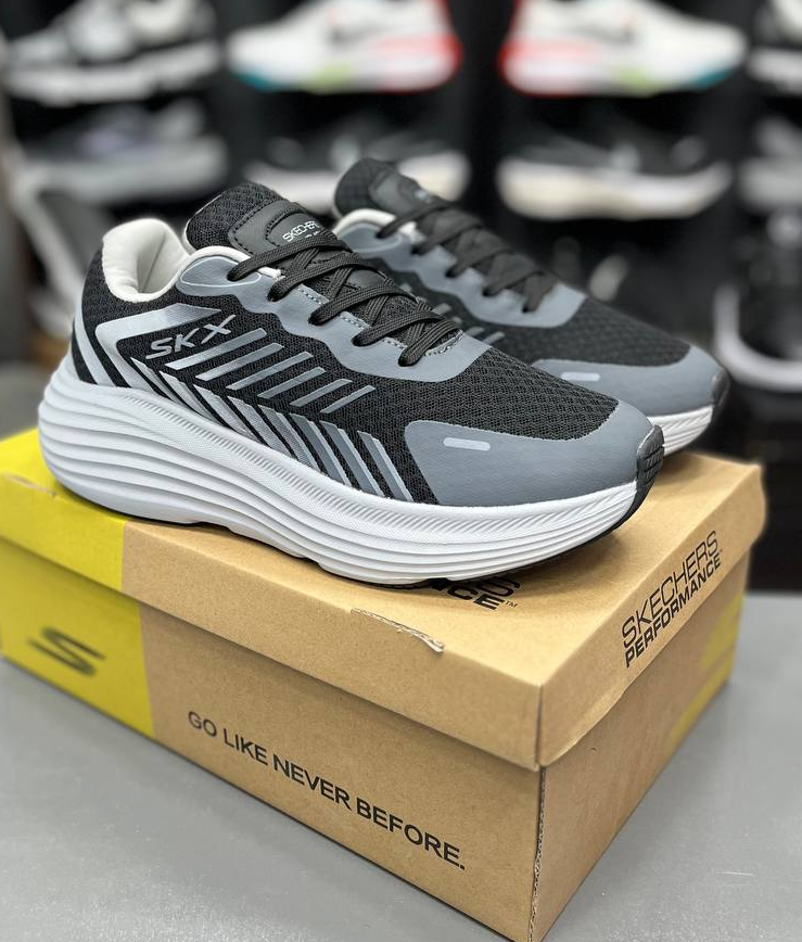 کتونی مردانه اسکیچرز Skechers SKXساخت ویتنام وارداتی سایز۴۰ الی ۴۵فروش تکی و عمده ضمانت اصالت کالا