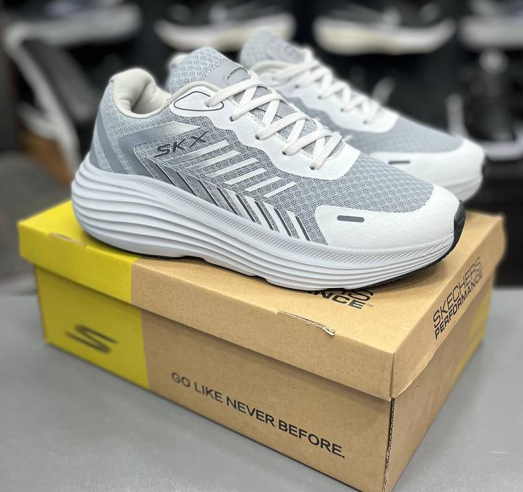 کتونی مردانه اسکیچرز Skechers SKXساخت ویتنام وارداتی سایز۴۰ الی ۴۵فروش تکی و عمده ضمانت اصالت کالا