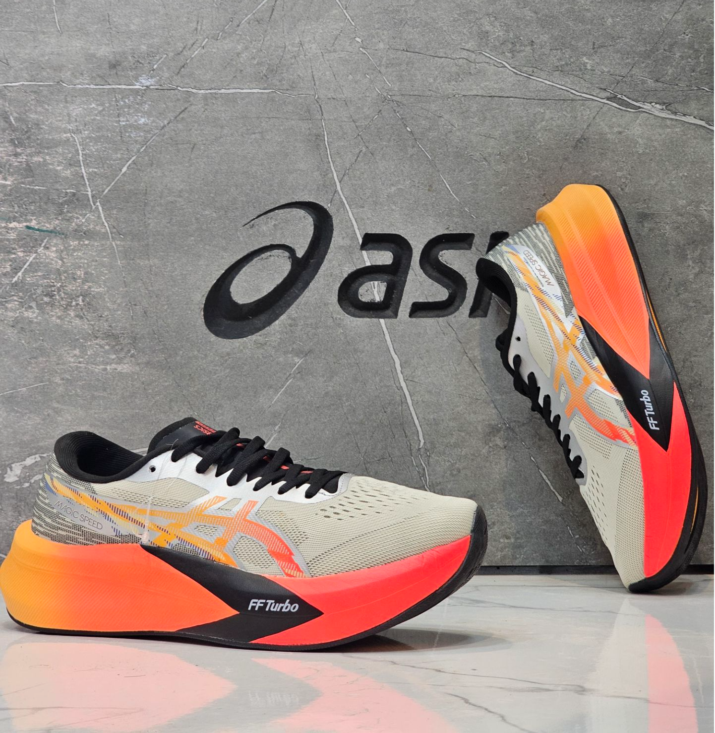 کتونی اسیکس مجیک اسپیدASICS Magic Speed 4 ساخت ویتنام وارداتی سایز40 الی۴۵فروش تکی و عمده ضمانت کیفیت کالا