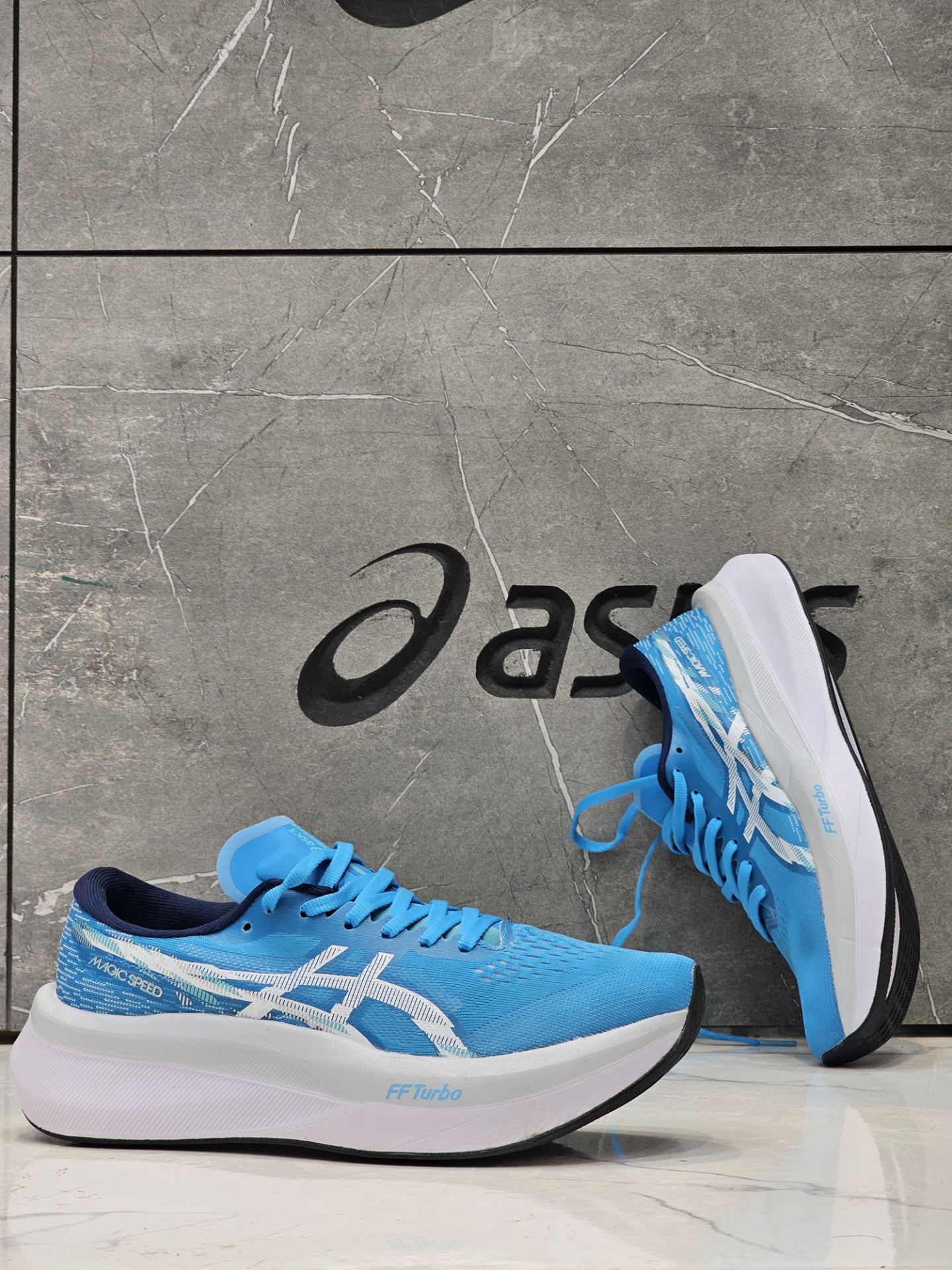 خرید کتونی اسیکس مجیک اسپیدASICS Magic Speed 4 ساخت ویتنام وارداتی سایز40 الی۴۵فروش تکی و عمده ضمانت کیفیت کالا