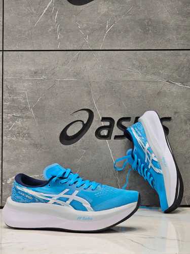 خرید کتونی اسیکس مجیک اسپیدASICS Magic Speed 4 ساخت ویتنام وارداتی سایز40 الی۴۵فروش تکی و عمده ضمانت کیفیت کالا