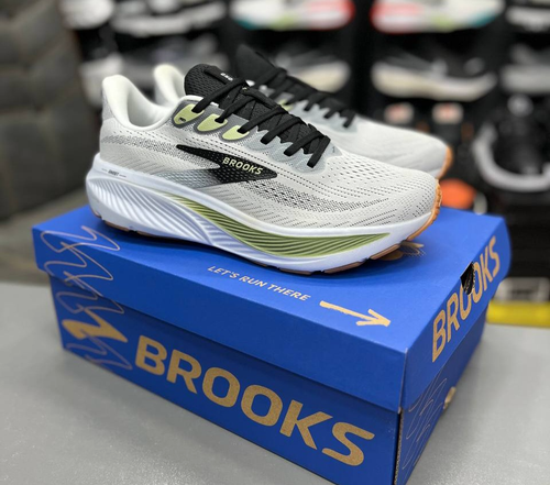 کتونی رانینگ بروکس گاست ۱۷ Brooks ghost 17ساخت ویتنام وارداتی سایز ۴۰ الی ۴۵ضمانت کیفیت کالا فروش تکی و عمده