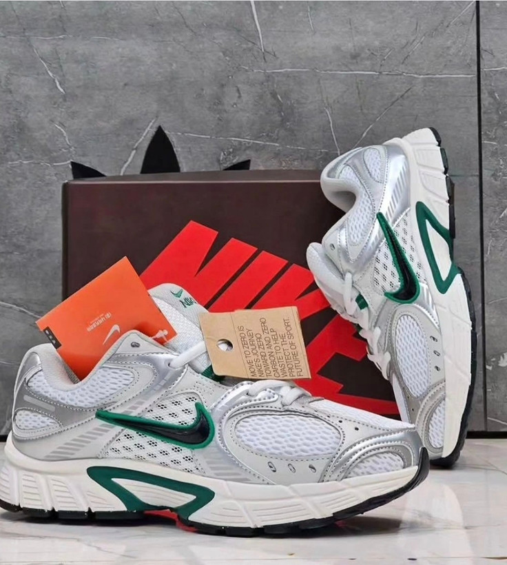 کتونی مردانه نایک وی فایو کی Nike v5k run ساخت ویتنام وارداتی سایز۳۹ الی ۴۵ضمانت کیفیت کالا فروش تکی و عمده