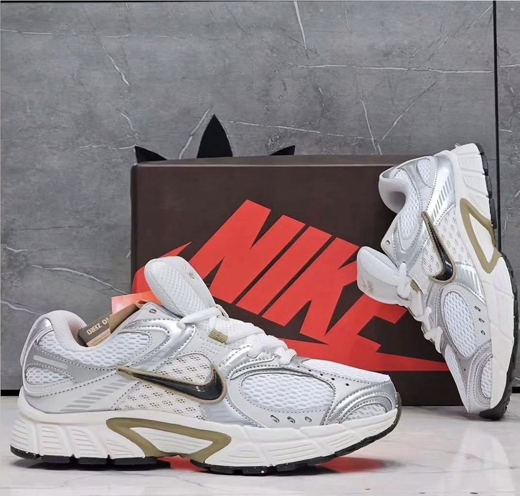 کتونی مردانه نایک وی فایو کی Nike v5k run ساخت ویتنام وارداتی سایز۳۹ الی ۴۵ضمانت کیفیت کالا فروش تکی و عمده