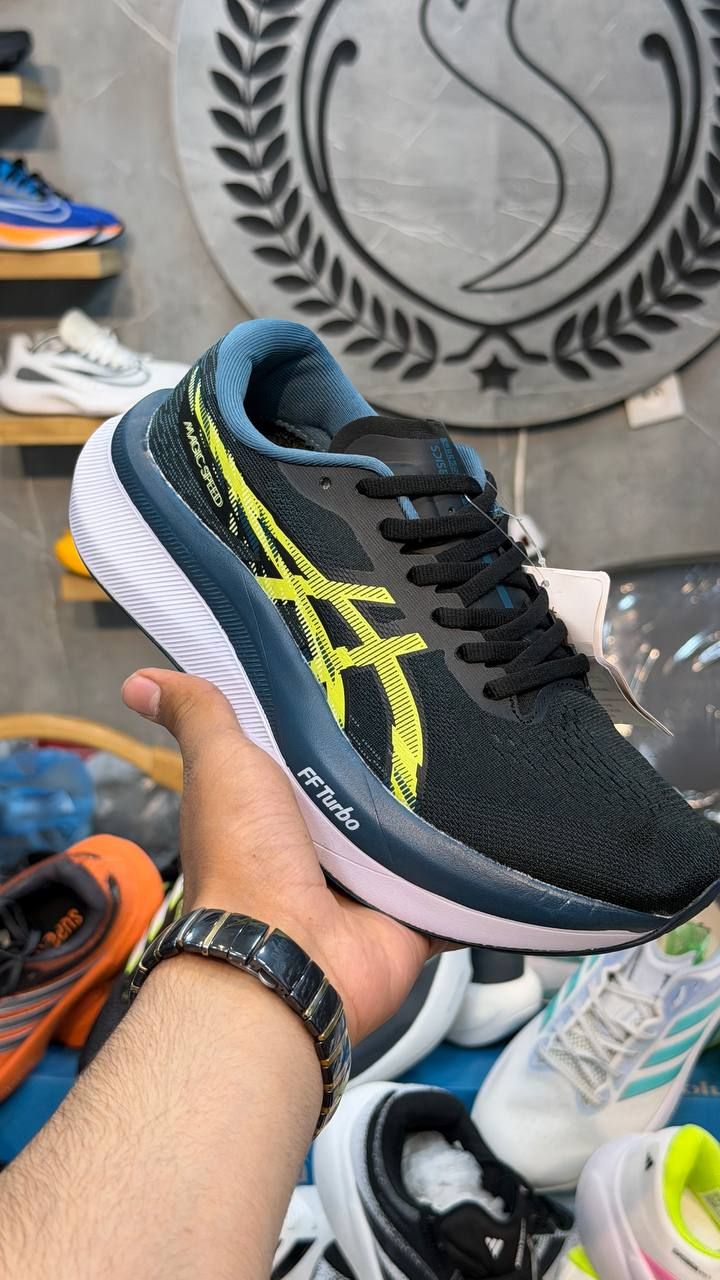 کتونی مسترکوالیتی اسیکس مجیک اسپیدASICS Magic Speed 4 ساخت ویتنام وارداتی سایز40 الی۴۵فروش تکی و عمده ضمانت کیفیت کالا