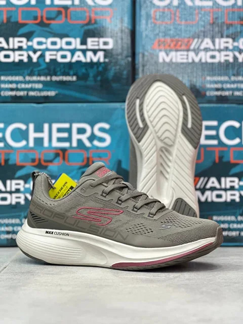 کتونی مردانه اسکیچرزمکس کوشن پروپالشن Skechers Max Cushioning Propulsionوارداتی ساخت ویتنام سایز ۴۰ الی ۴۵فروش تکی و عمده ضمانت و کیفیت کالا