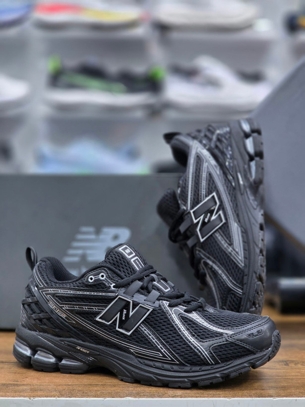 کتونی نیوبالانس ۱۹۰۶ Newbalance 1906 ساخت ویتنام وارداتی سایز ۳۸ الی ۴۵ فروش تکی و عمده ضمانت کیفیت کالا