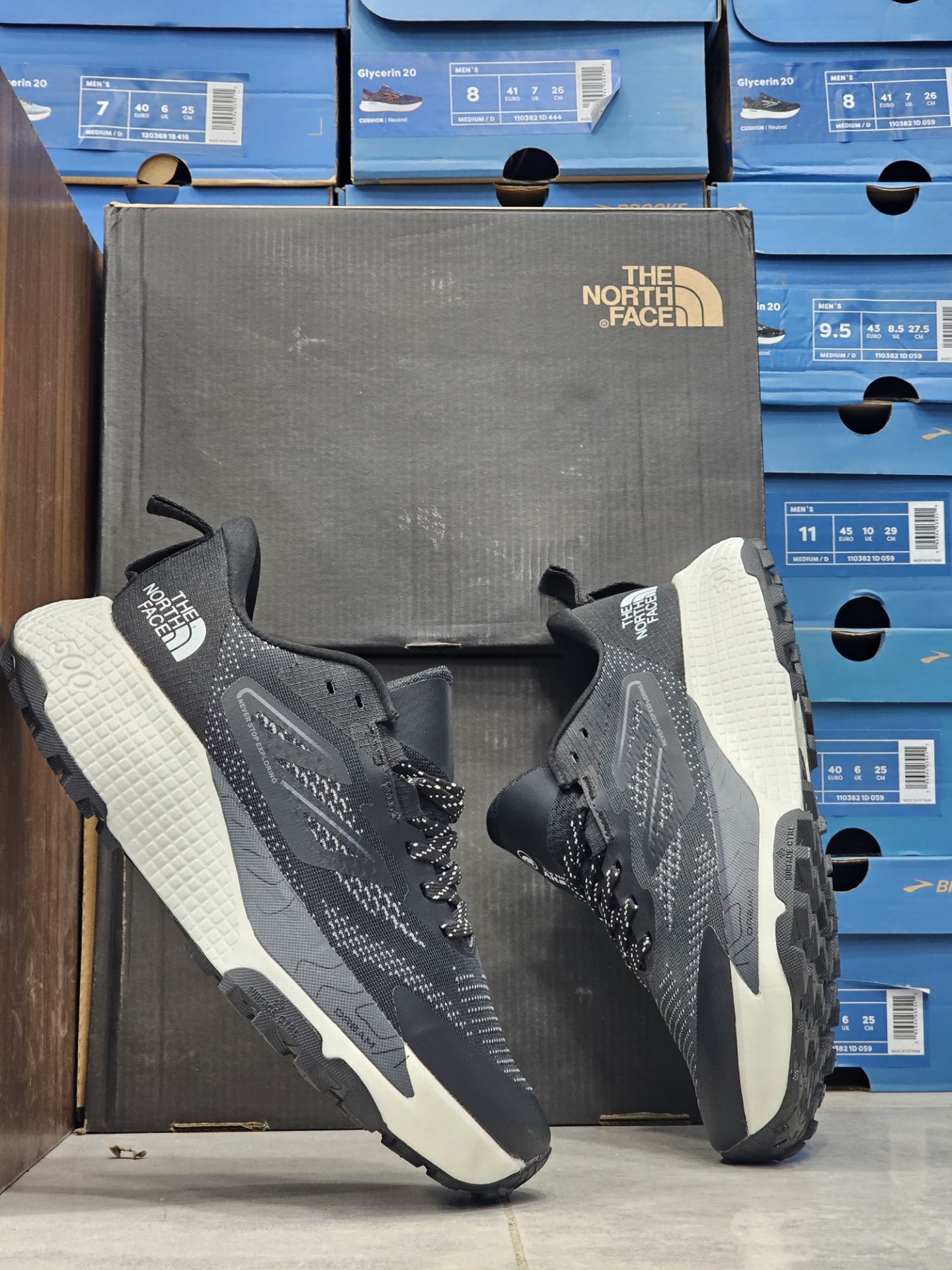 کتونی نورث فیس آلتامسا ۵۰۰ North Face Altamesa 500ساخت ویتنام وارداتی سایز ۴۰ الی ۴۵ضمانت کیفیت کالا فروش تکی و عمده