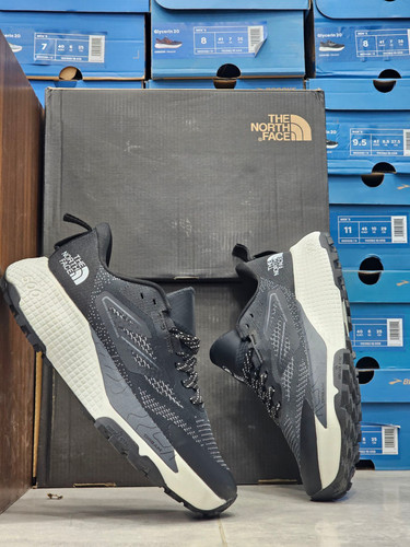 کتونی نورث فیس آلتامسا ۵۰۰ North Face Altamesa 500ساخت ویتنام وارداتی سایز ۴۰ الی ۴۵ضمانت کیفیت کالا فروش تکی و عمده